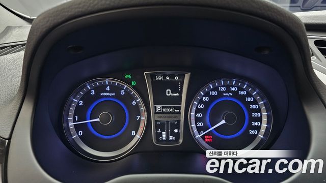 Hyundai Grandeur 2015 — photo 11