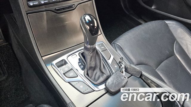 Hyundai Grandeur 2015 — photo 12