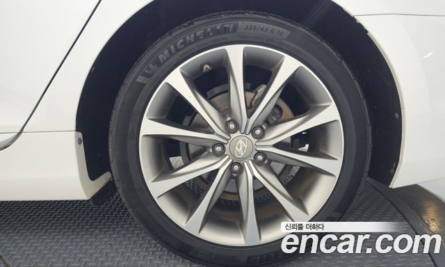 Hyundai Grandeur 2015 — photo 7