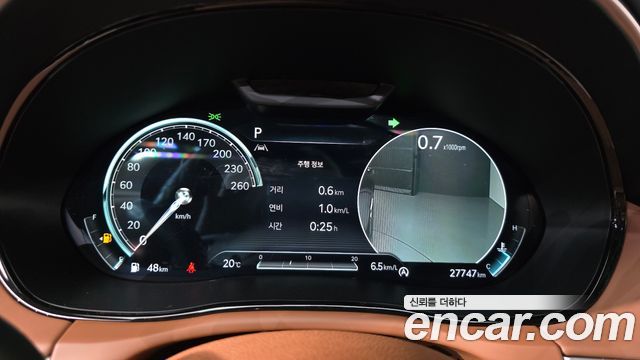 Genesis GV70 2024 — photo 11