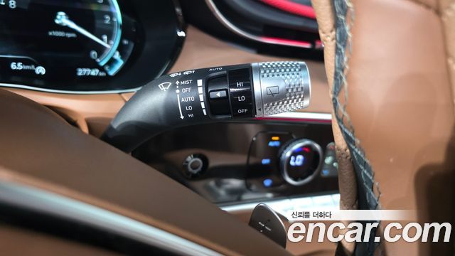 Genesis GV70 2024 — photo 26