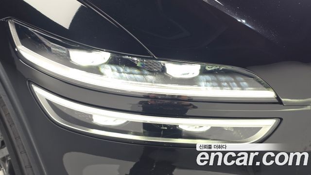 Genesis GV70 2024 — photo 8