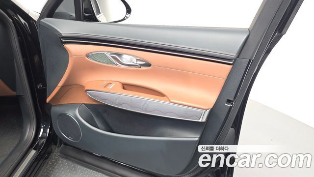Genesis GV70 2024 — photo 14