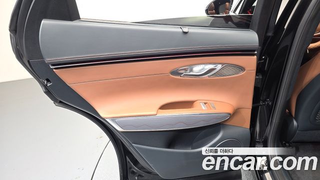 Genesis GV70 2024 — photo 15