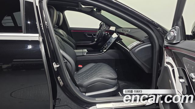 Mercedes-Benz S-Class 2024 — photo 11