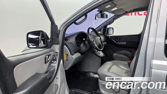 Hyundai Starex 2018 — photo 10