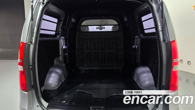 Hyundai Starex 2018 — photo 18