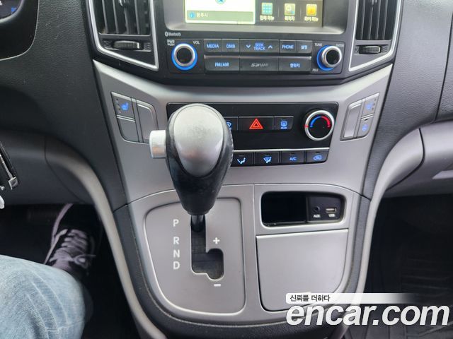 Hyundai Starex 2018 — photo 9