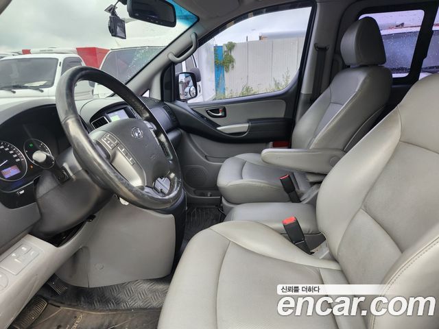 Hyundai Starex 2018 — photo 10
