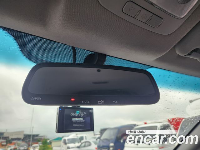 Hyundai Starex 2018 — photo 13