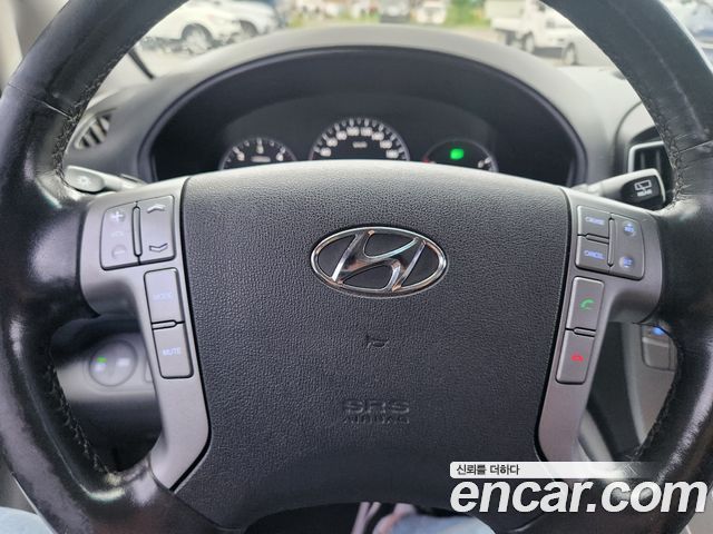 Hyundai Starex 2018 — photo 15