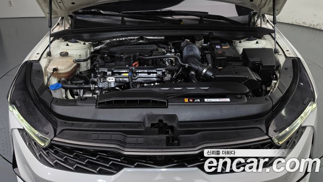Kia K5 2023 — photo 6