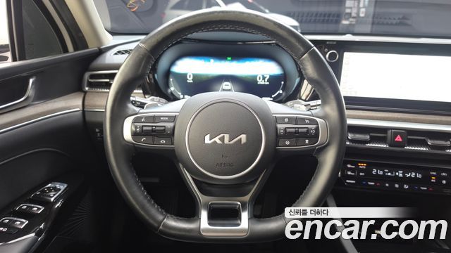 Kia K5 2023 — photo 19