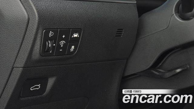 Kia K5 2023 — photo 24