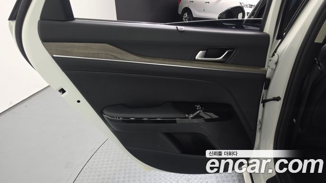 Kia K5 2023 — photo 15