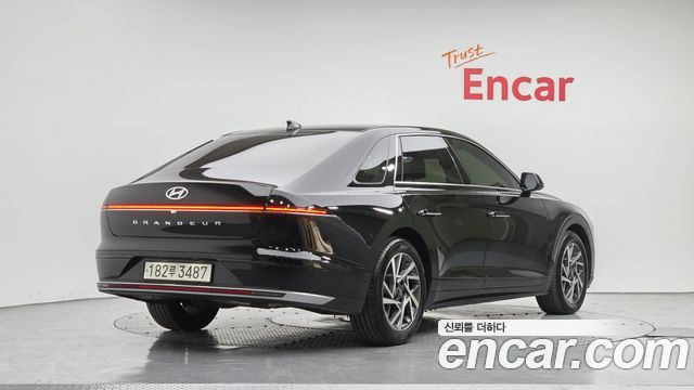 Hyundai Grandeur 2023 — photo 2
