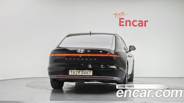 Hyundai Grandeur 2023 — photo 4