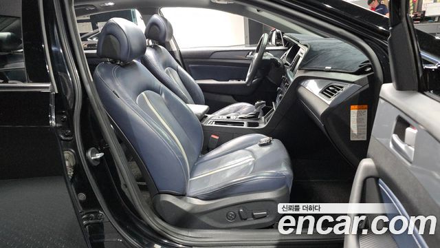 Hyundai Sonata 2016 — photo 18