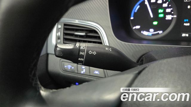 Hyundai Sonata 2016 — photo 29