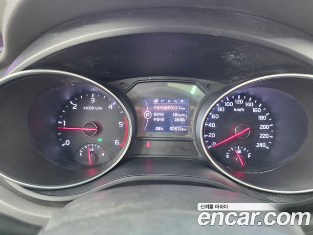 Kia Canival 2015 — photo 8