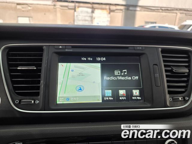 Kia Canival 2015 — photo 12