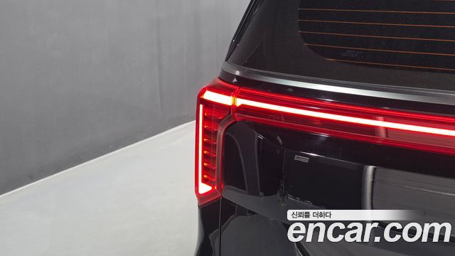 Kia Canival 2024 — photo 9