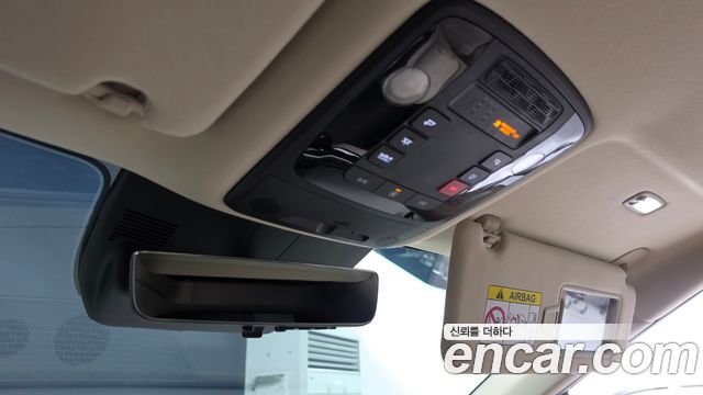 Kia Canival 2024 — photo 32