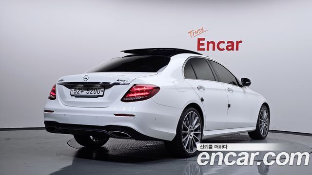 Mercedes-Benz E-Class 2018 — photo 2