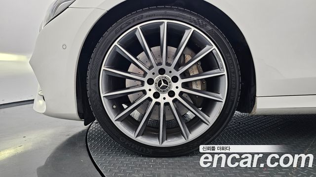Mercedes-Benz E-Class 2018 — photo 5