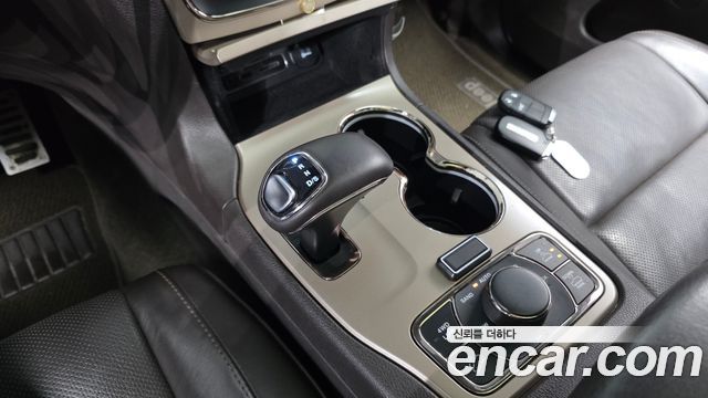 Jeep Cherokee 2015 — photo 12