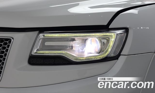 Jeep Cherokee 2015 — photo 8