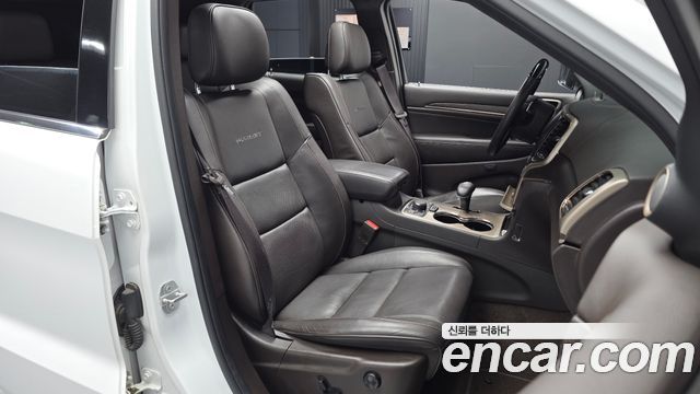 Jeep Cherokee 2015 — photo 16
