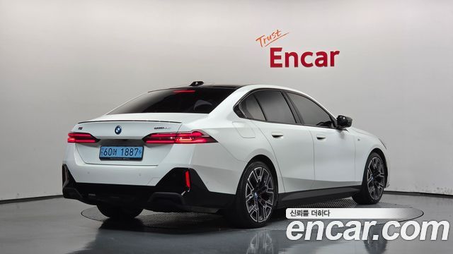 BMW i5 2024 — photo 2