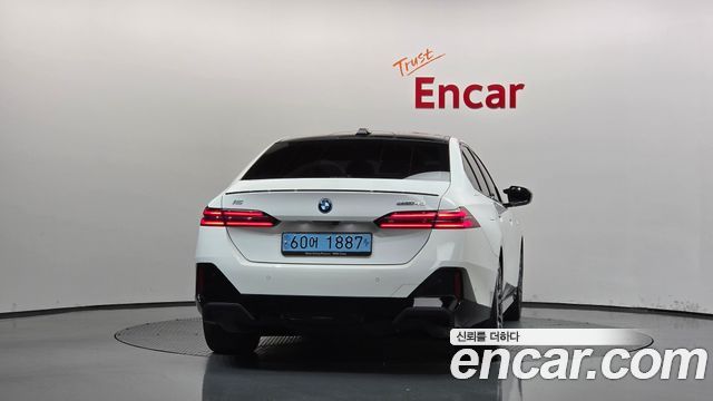 BMW i5 2024 — photo 4