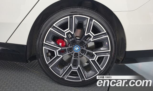 BMW i5 2024 — photo 7