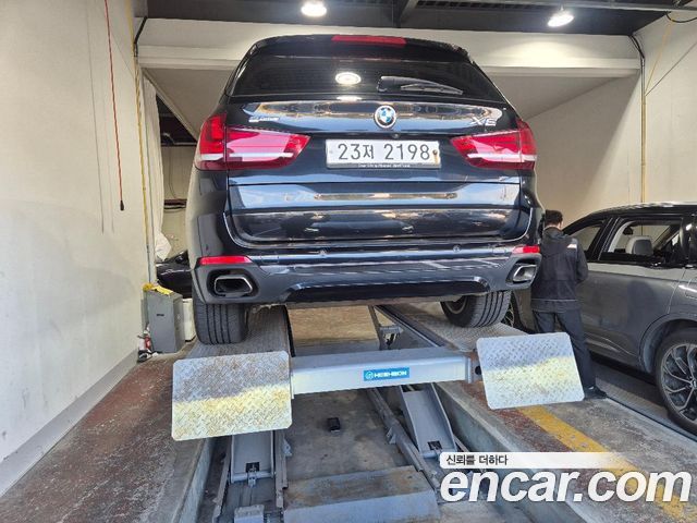 BMW X5 2016 — photo 2