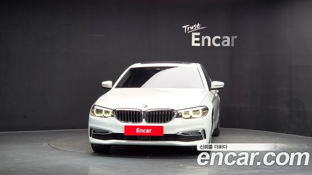 BMW 5-Series 2019 — photo 3