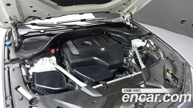 BMW 5-Series 2019 — photo 6