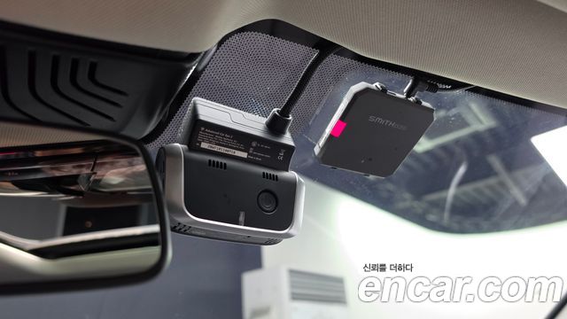 BMW 5-Series 2019 — photo 28