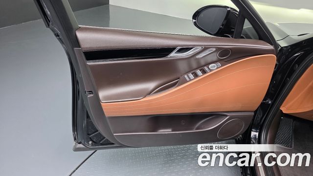 Genesis G80 2022 — photo 14