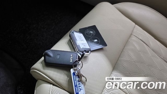 Kia K9 2022 — photo 21
