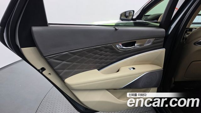 Kia K9 2022 — photo 15
