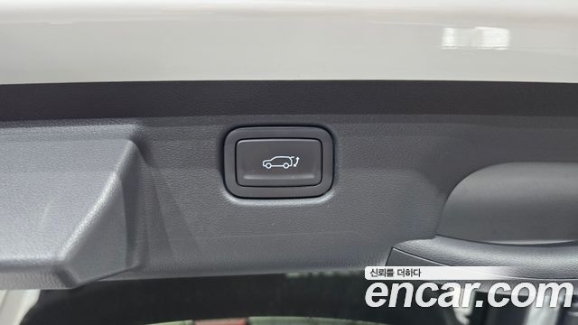 Hyundai Kona 2023 — photo 18