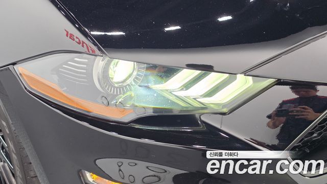 Ford Mustang 2021 — photo 8