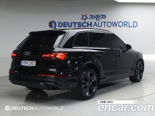 Audi Q7 2025 — photo 2