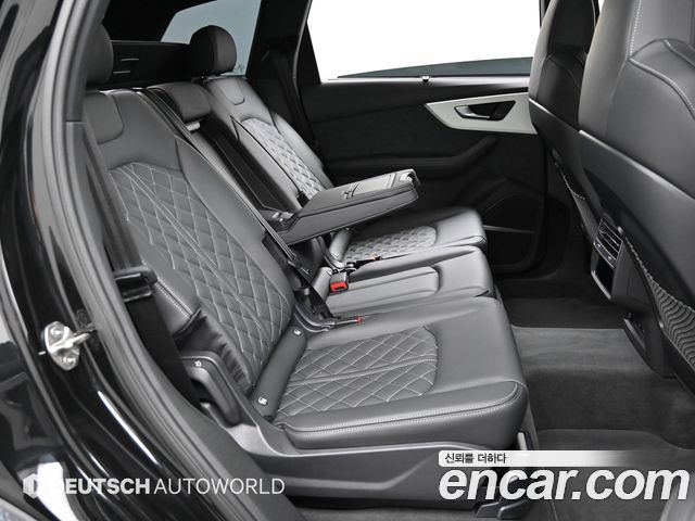 Audi Q7 2025 — photo 12