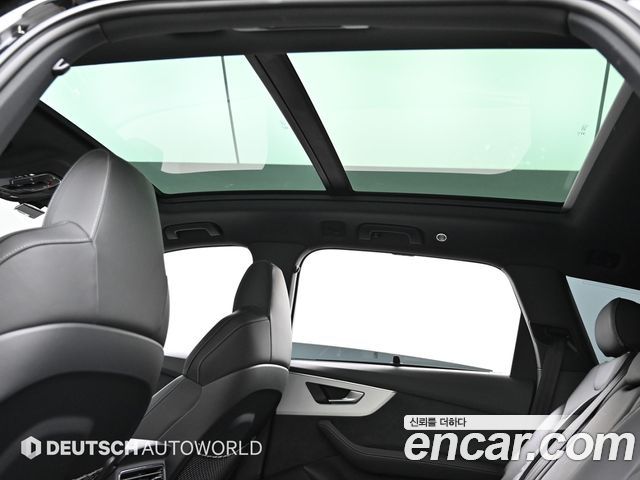 Audi Q7 2025 — photo 18