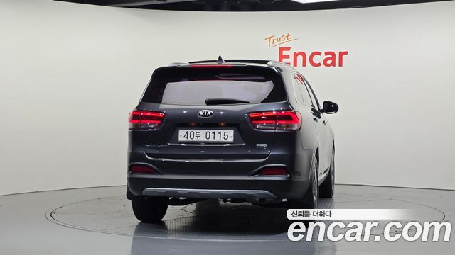 Kia Sorento 2016 — photo 4