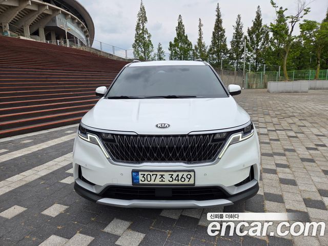 Kia Canival 2021 — photo 2