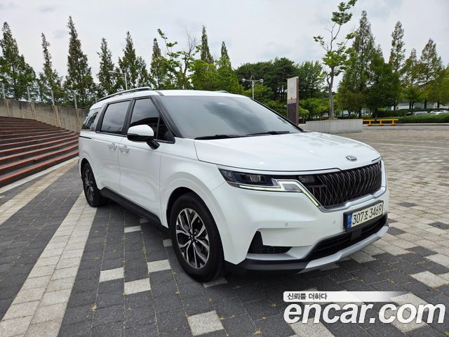 Kia Canival 2021 — photo 3